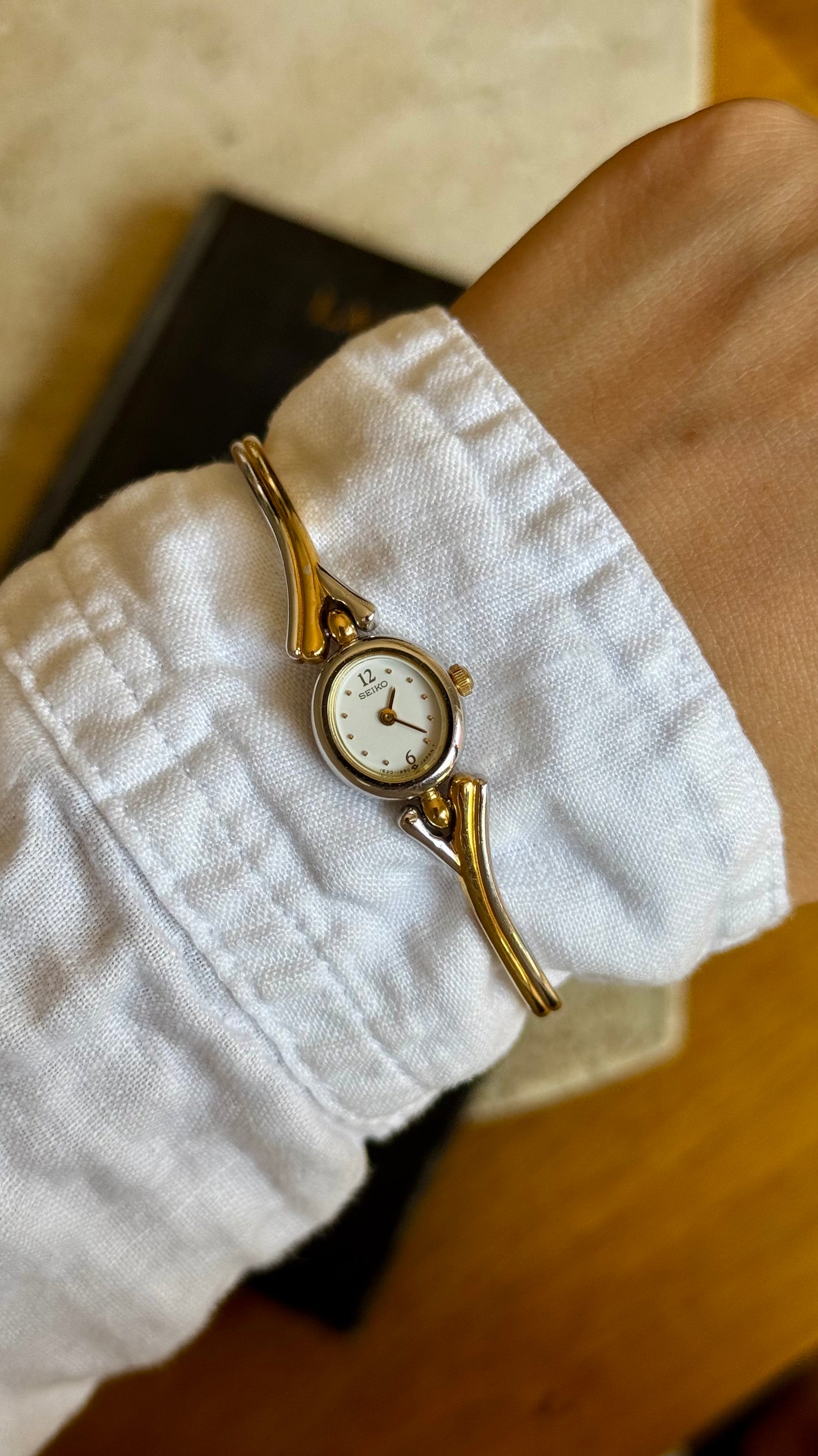 Super Rare Seiko Vintage Bangle Watch 1997, near mint