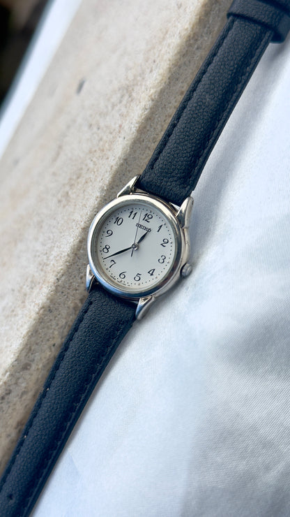 Vintage Seiko Women's Watch 1995