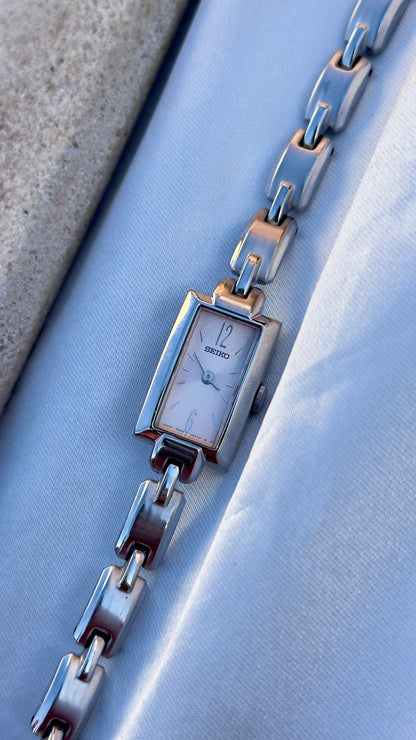 1993 Vintage Seiko Tissé Watch - Pink Dial