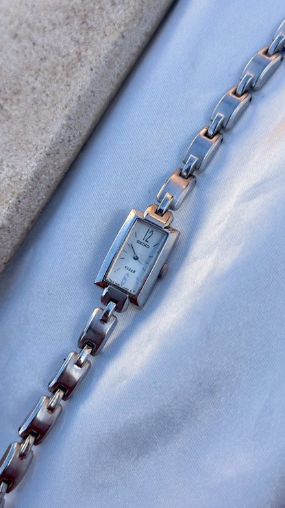 Seiko Tissé Vintage Watch 1995