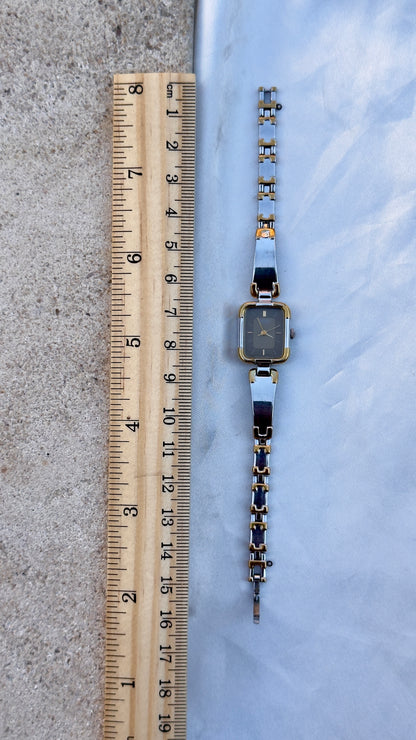 Super Rare Twotoned Seiko Vintage Watch 1982 - Grey Dial