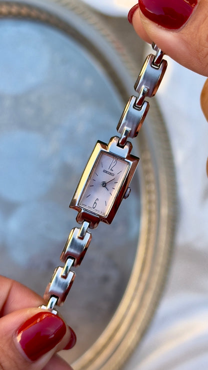 1993 Vintage Seiko Tissé Watch - Pink Dial