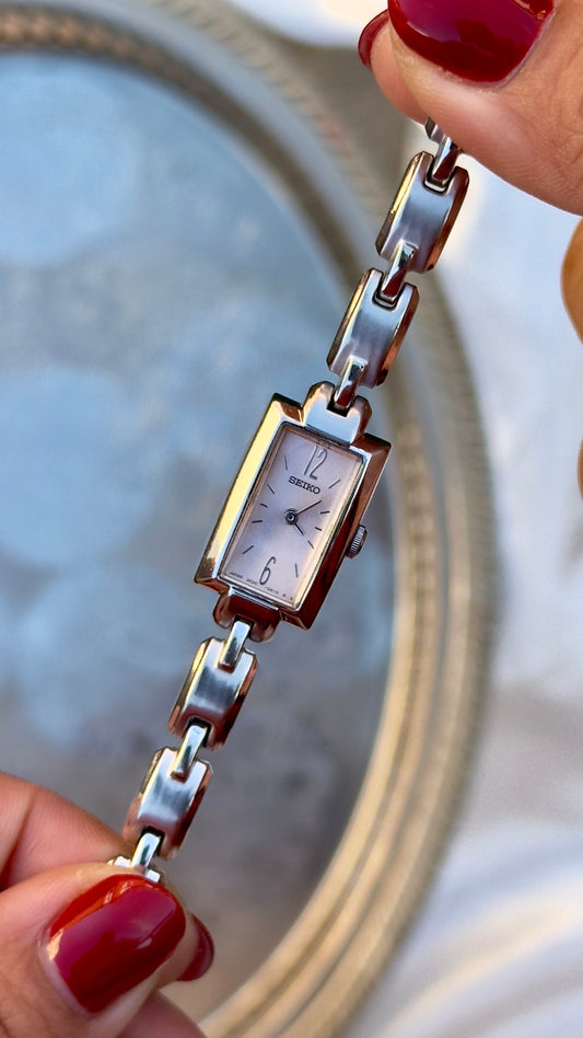 1993 Vintage Seiko Tissé Watch - Pink Dial