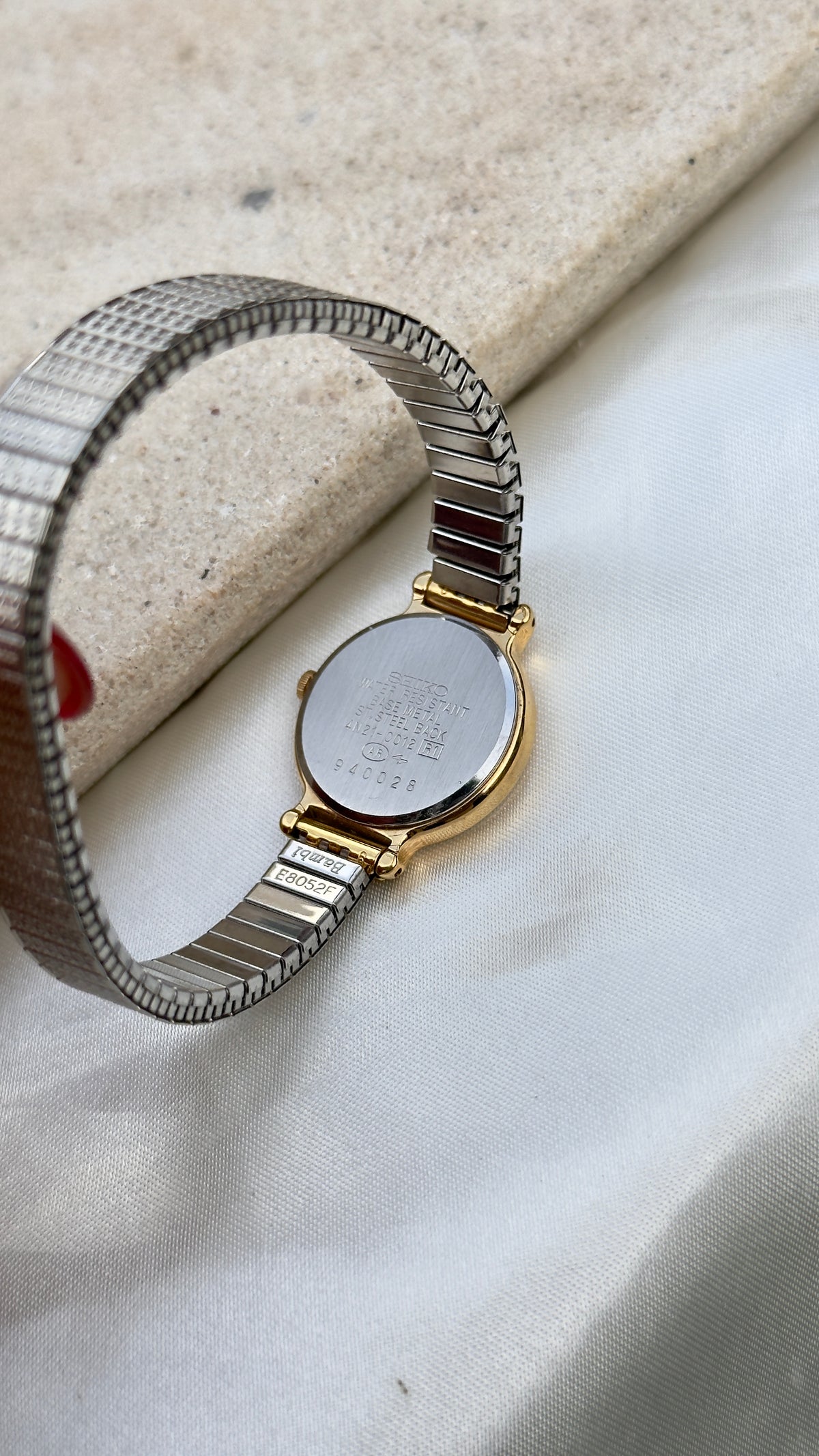 Seiko L'espoir Vintage Watch 1999 - stretch band