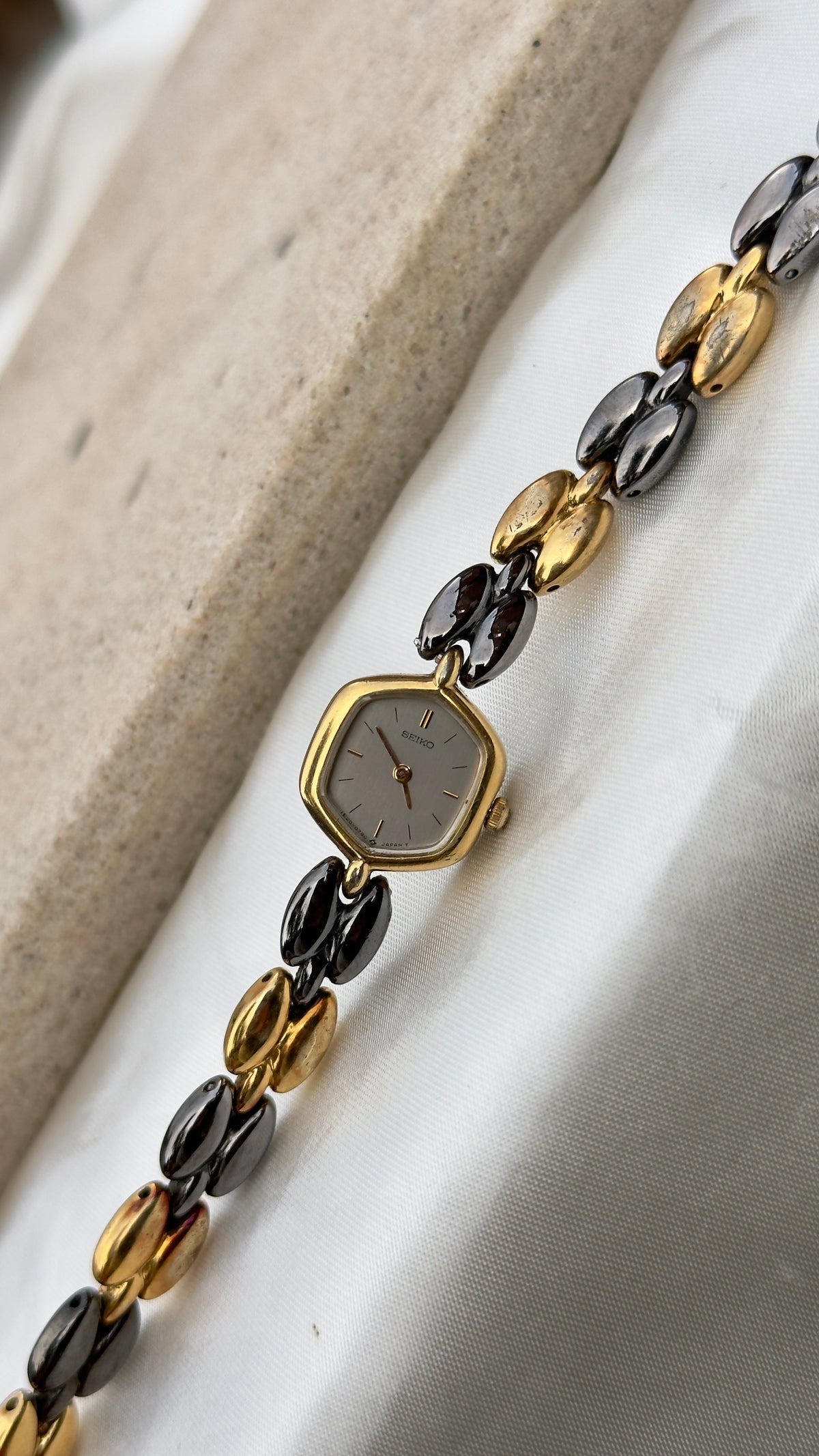 Super Rare Art Deco Vintage Seiko Watch 1995