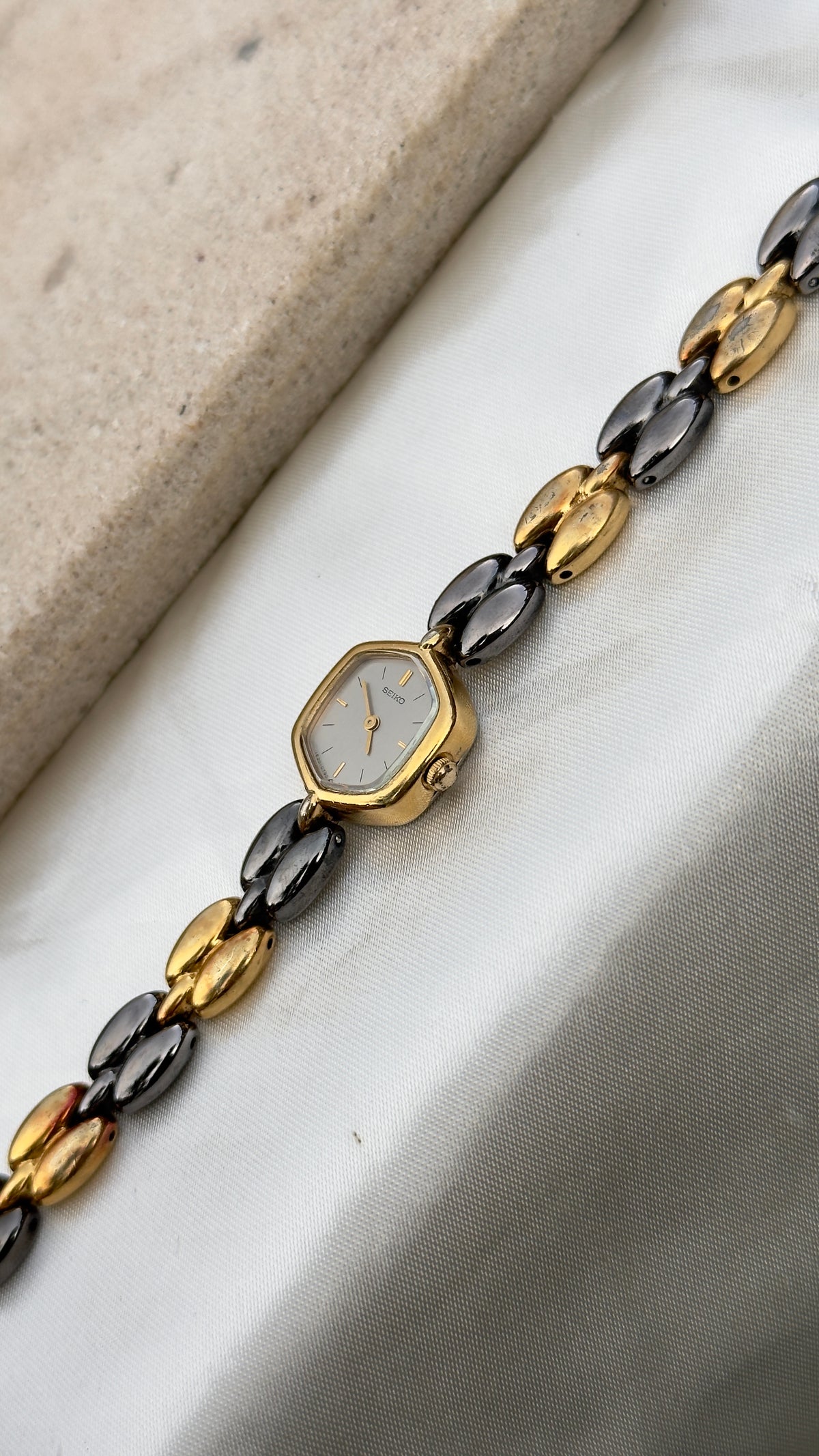 Super Rare Art Deco Vintage Seiko Watch 1995