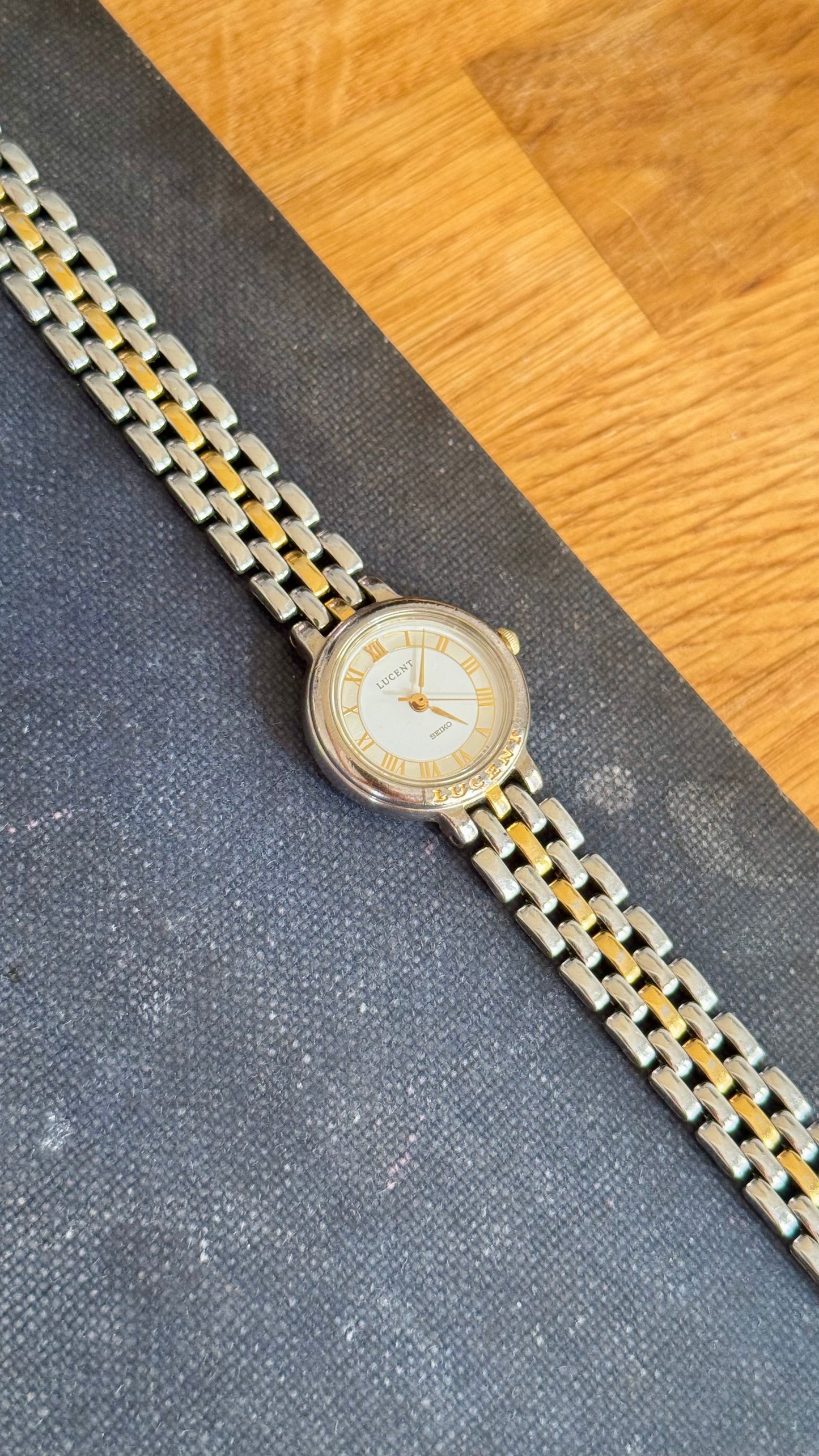 Classic 1991 Seiko Lucent Vintage Watch - Gold Plated, near mint condition