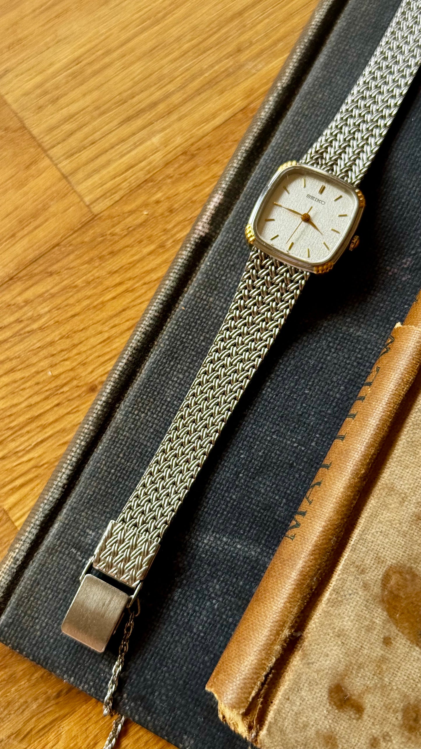 Vintage Seiko Watch 1988 - gold and white gold plated