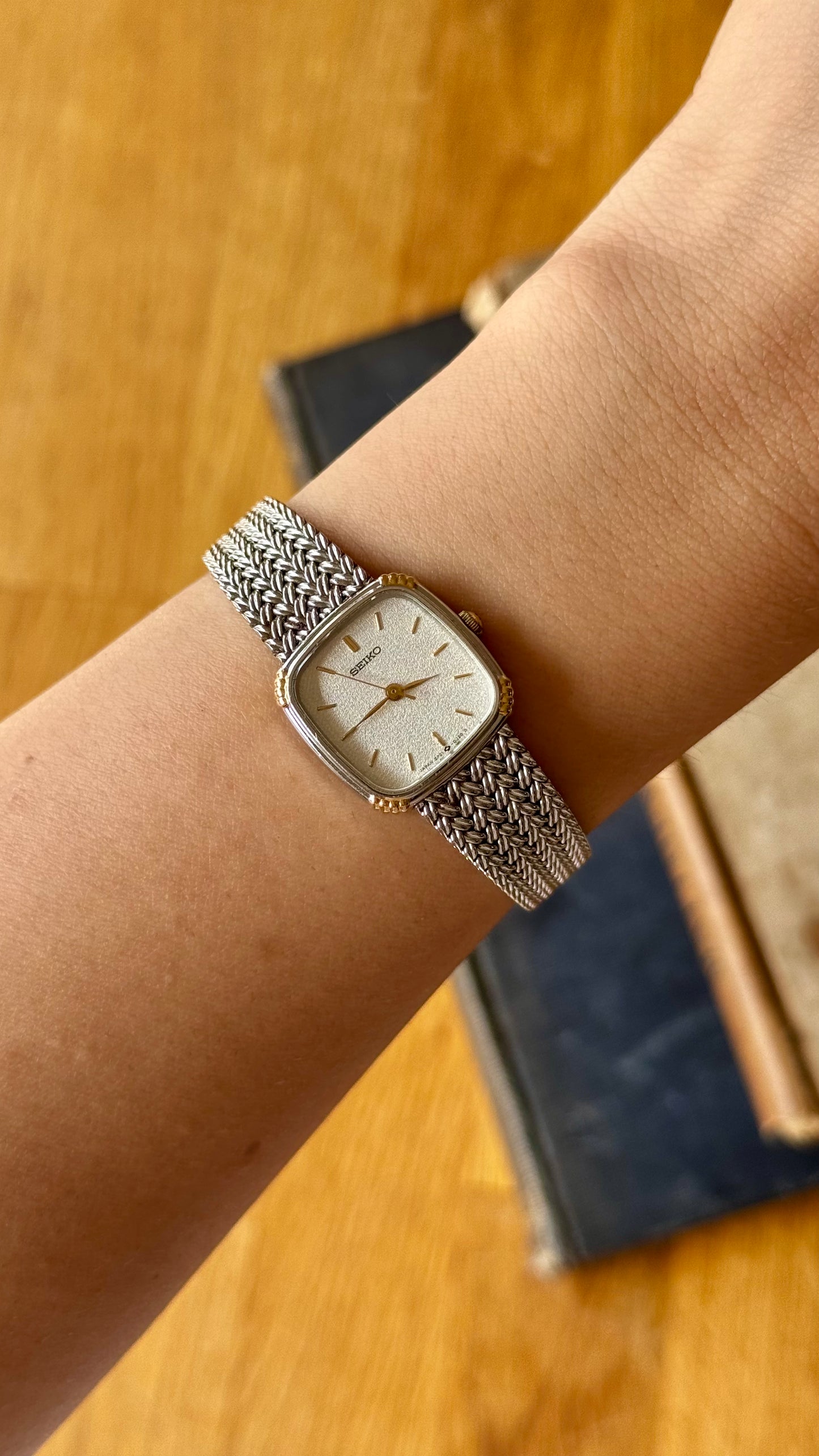 Vintage Seiko Watch 1988 - gold and white gold plated