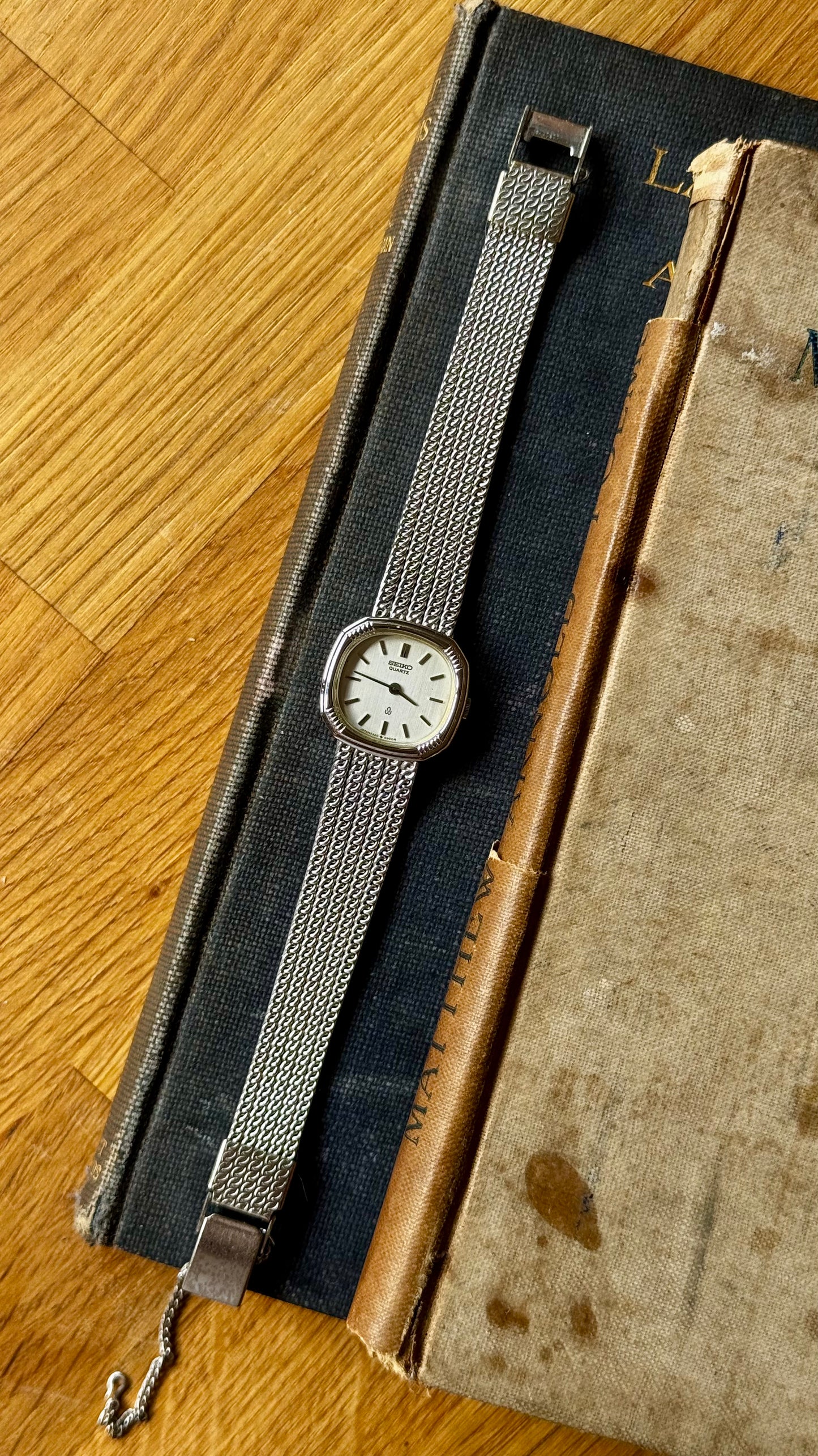 Vintage Seiko Watch 1980 - white gold plated