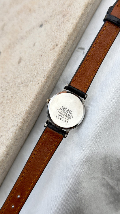 Seiko Vintage Watch 1995 - Red Enameled Case