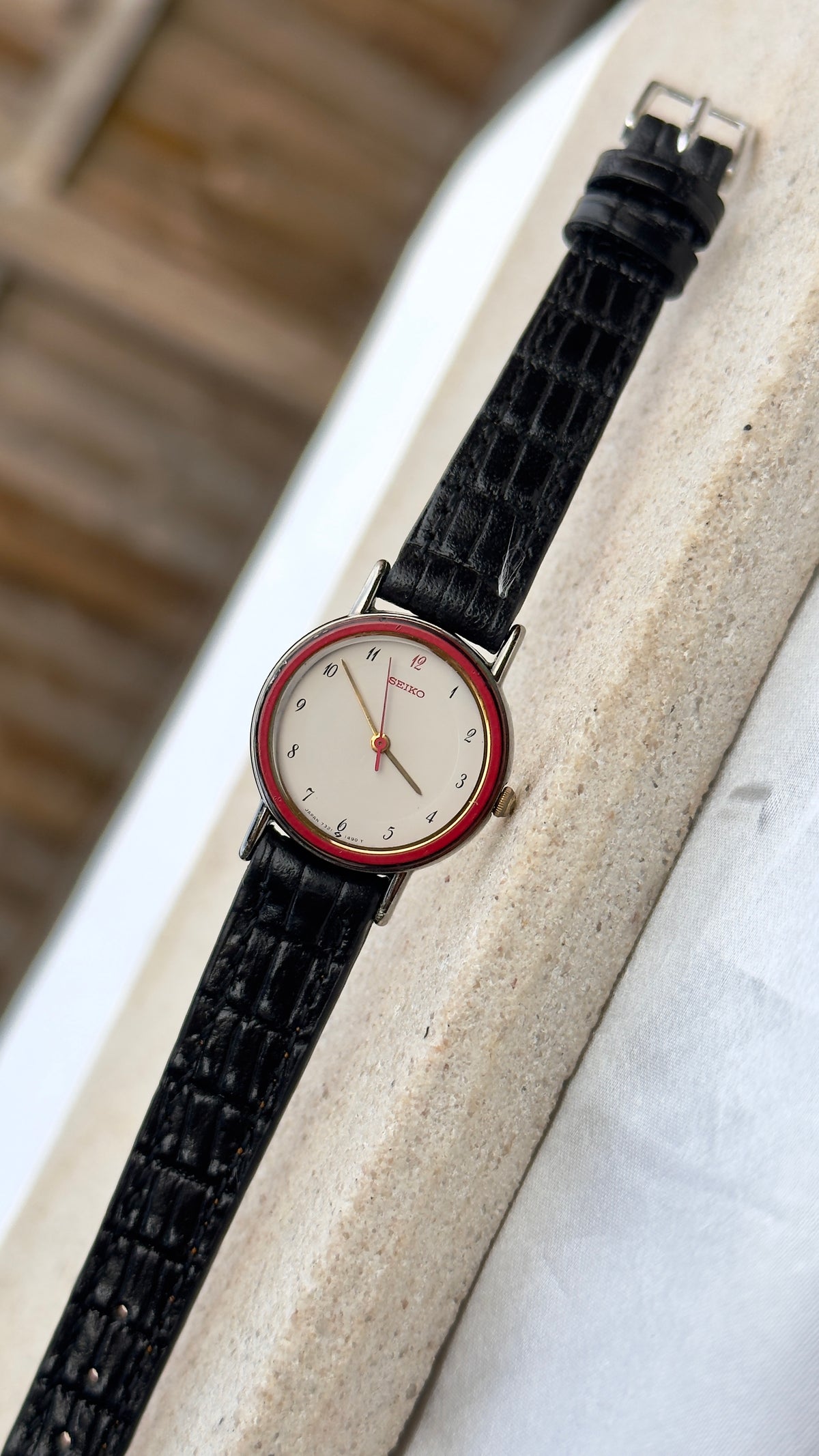 Seiko Vintage Watch 1995 - Red Enameled Case