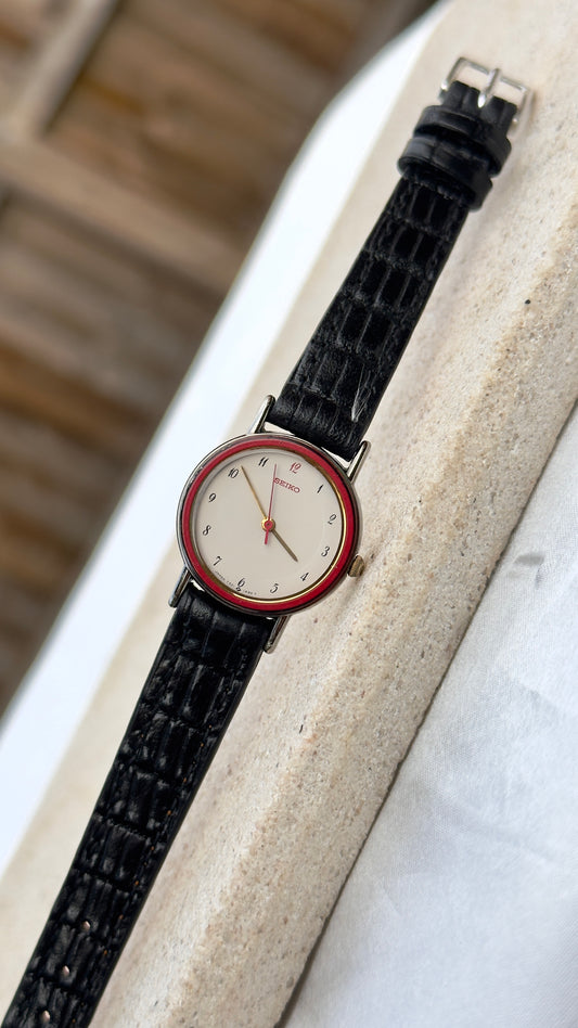Seiko Vintage Watch 1995 - Red Enameled Case