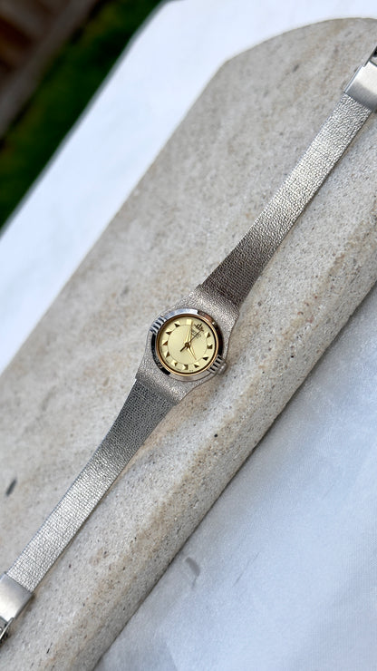 1991 Vintage Seiko Galaxy Watch, near mint condition