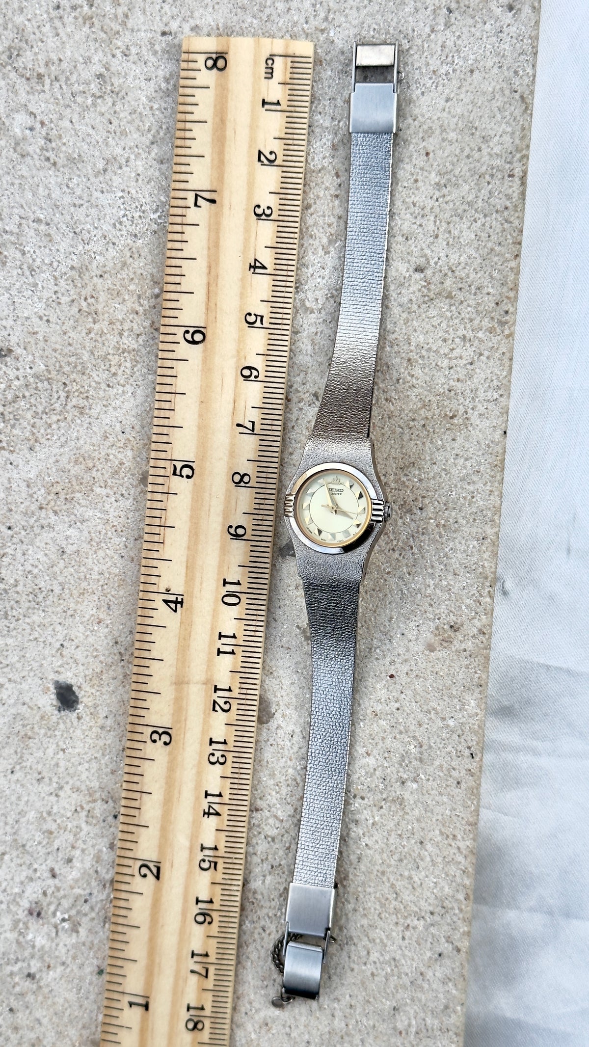 1991 Vintage Seiko Galaxy Watch, near mint condition