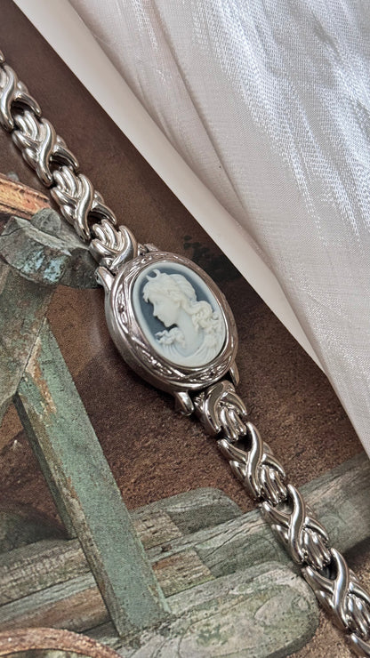 Valentino Michelle Cameo Peekaboo vintage ladies watch