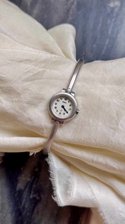 Super Rare Seiko Vintage Bangle Watch 1996