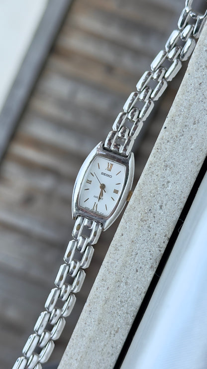 Seiko Lucent Vintage Watch 1990