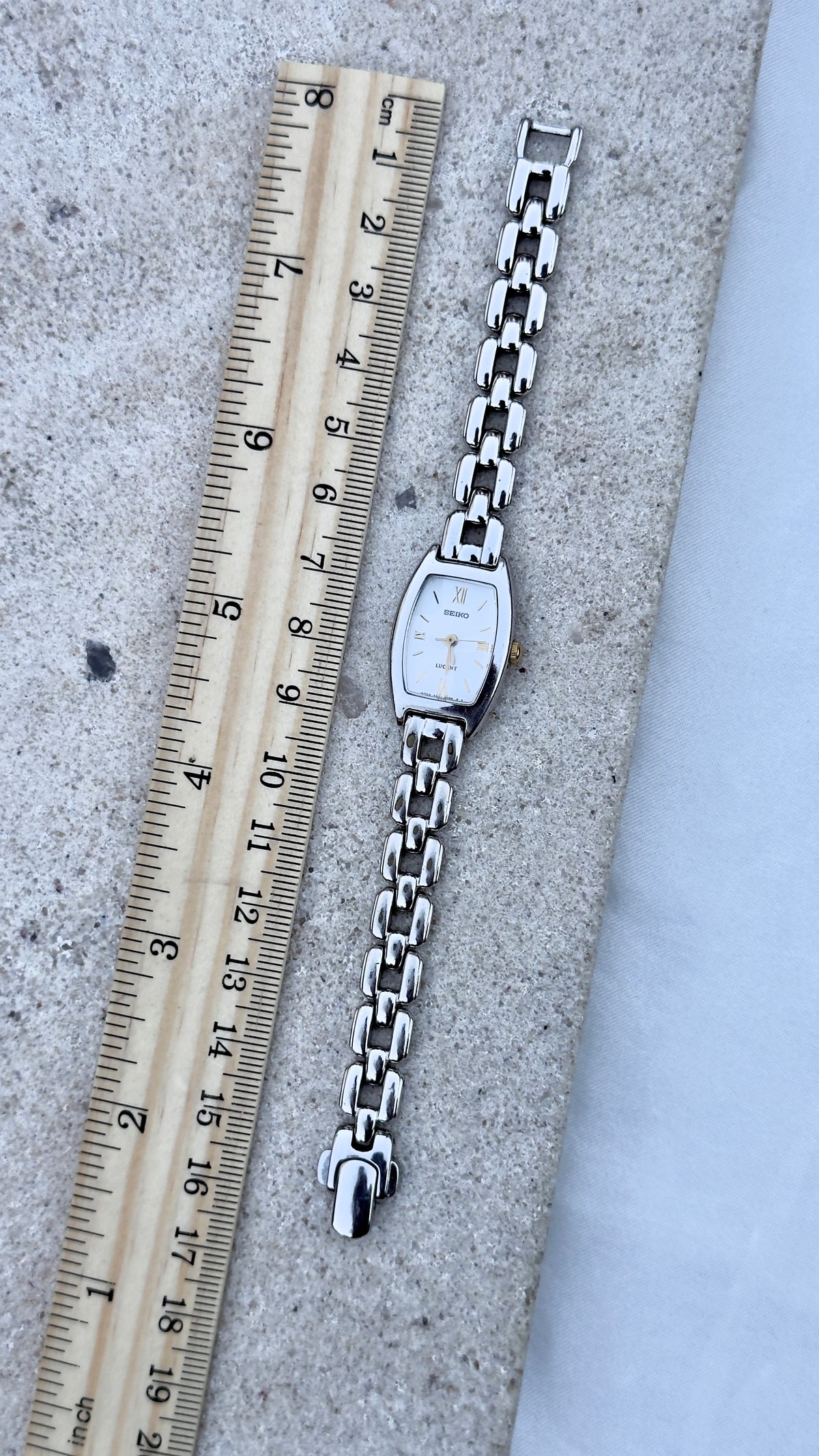 Seiko Lucent Vintage Watch 1990