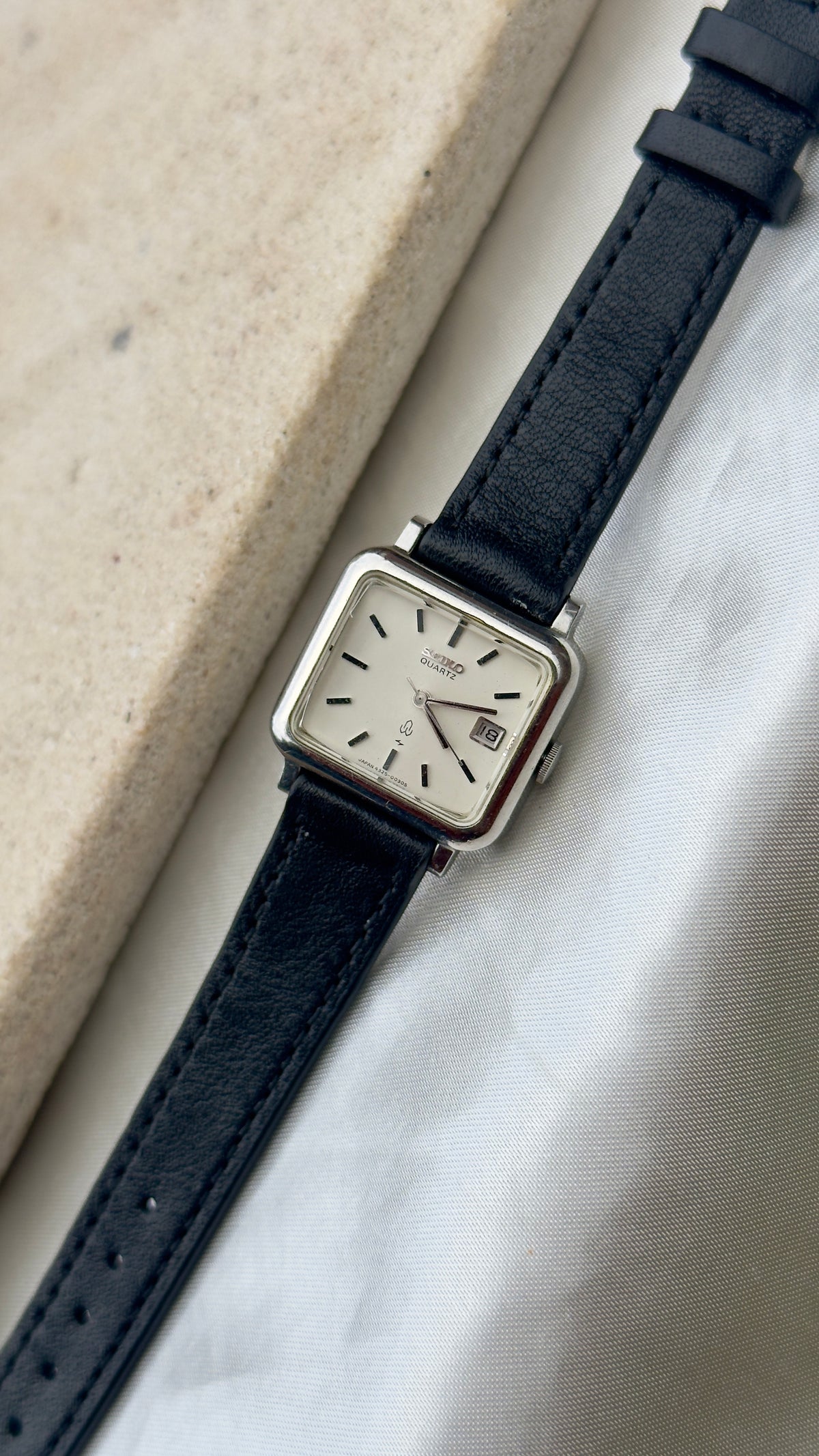 Seiko Chariot Vintage Women's Watch 1977 - Bespoke Leather