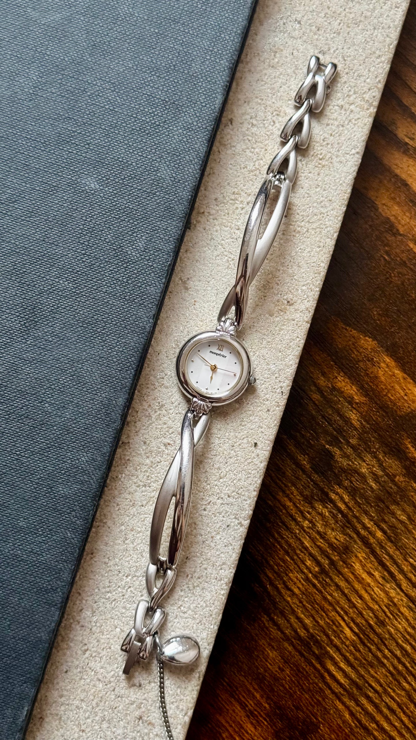 Monpérier - Ricoh Vintage Watch 1990s - French flag dial, 500 limited