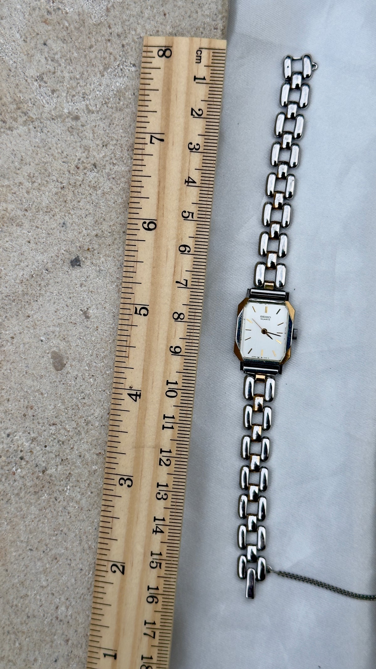 Seiko Vintage Tank Watch 1982 | Birth Year Watch | Personalized Gift for Her