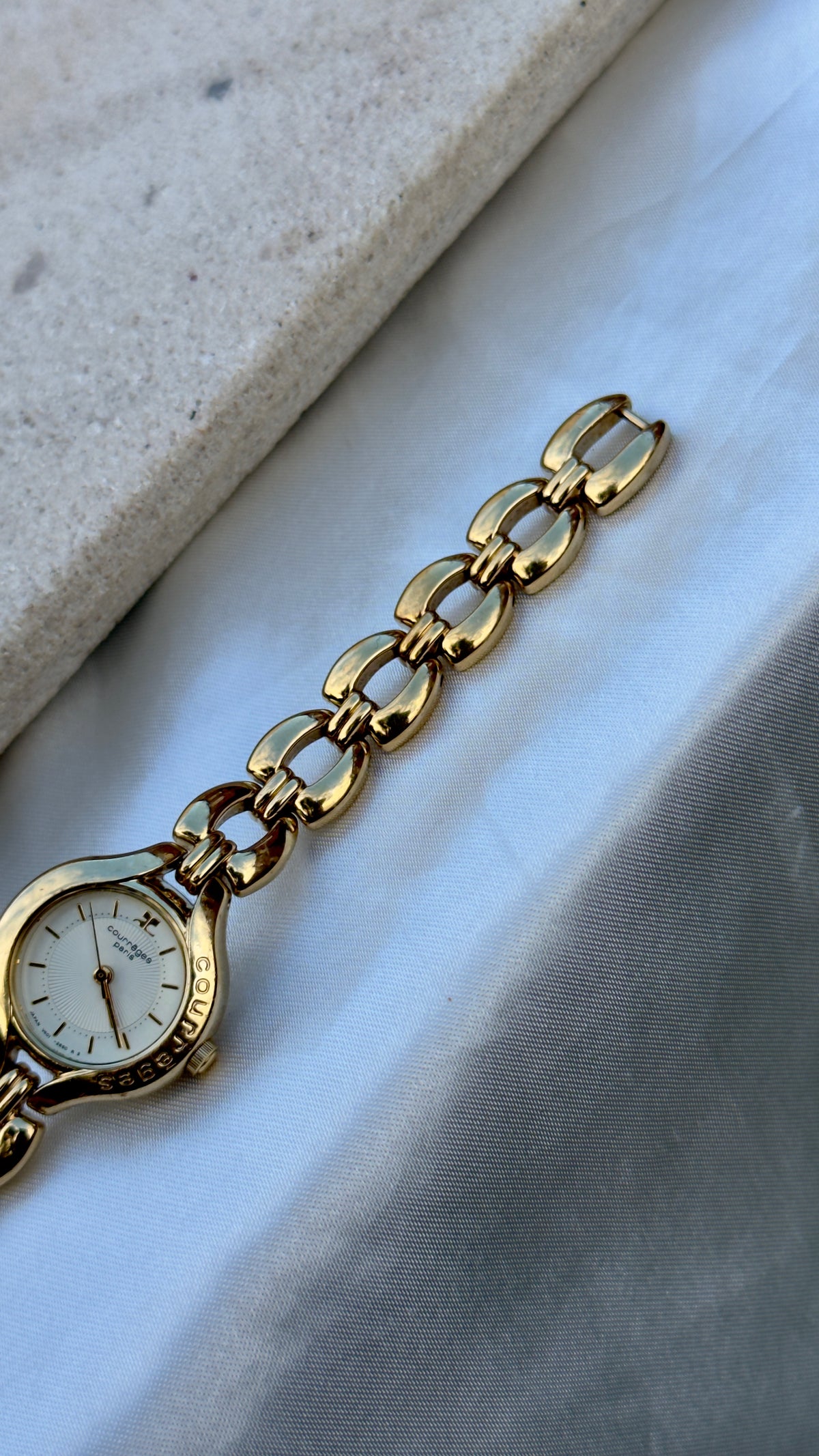 Courrèges Paris vintage watch 1993