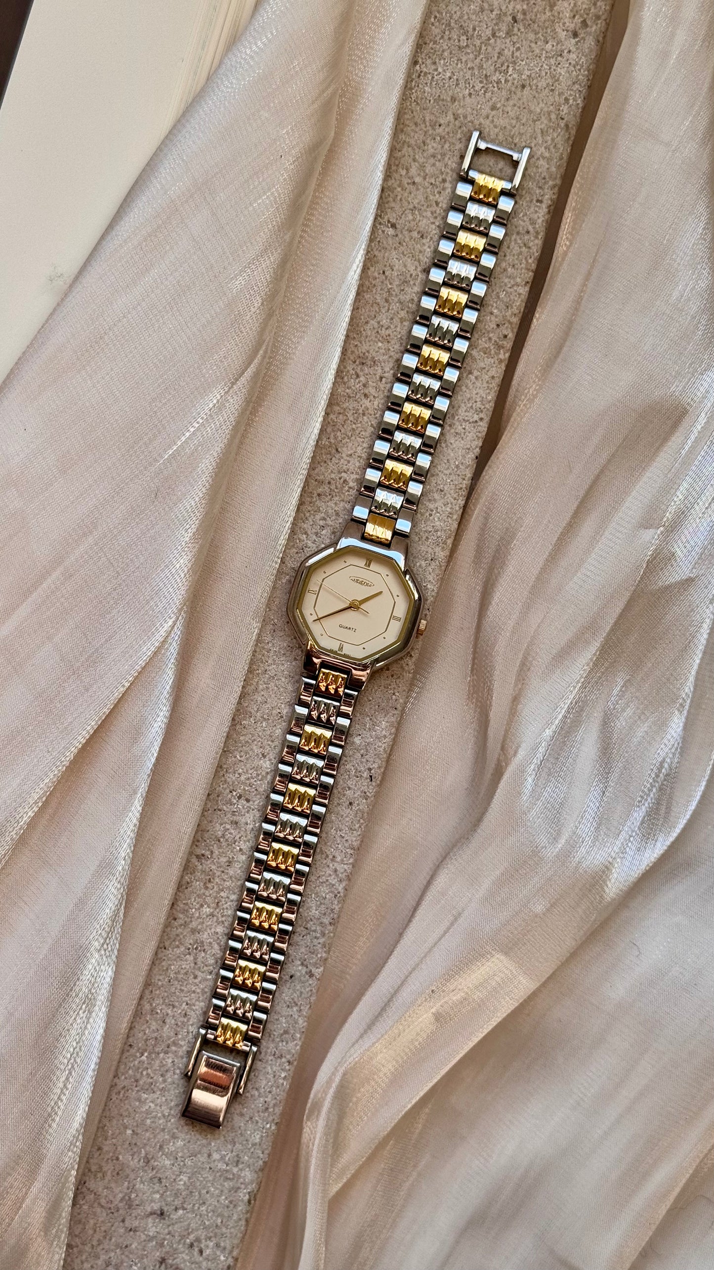 Vintage Aureole Watch 1990s