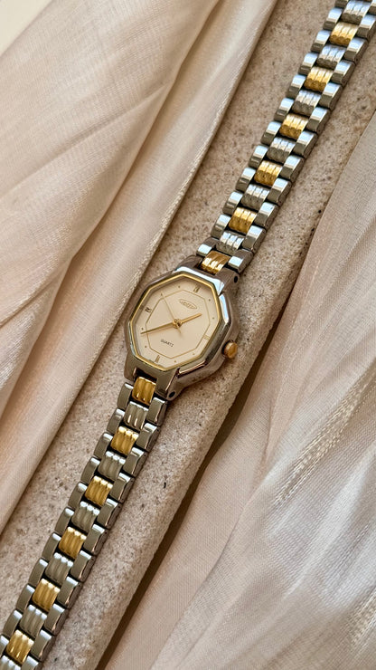 Vintage Aureole Watch 1990s