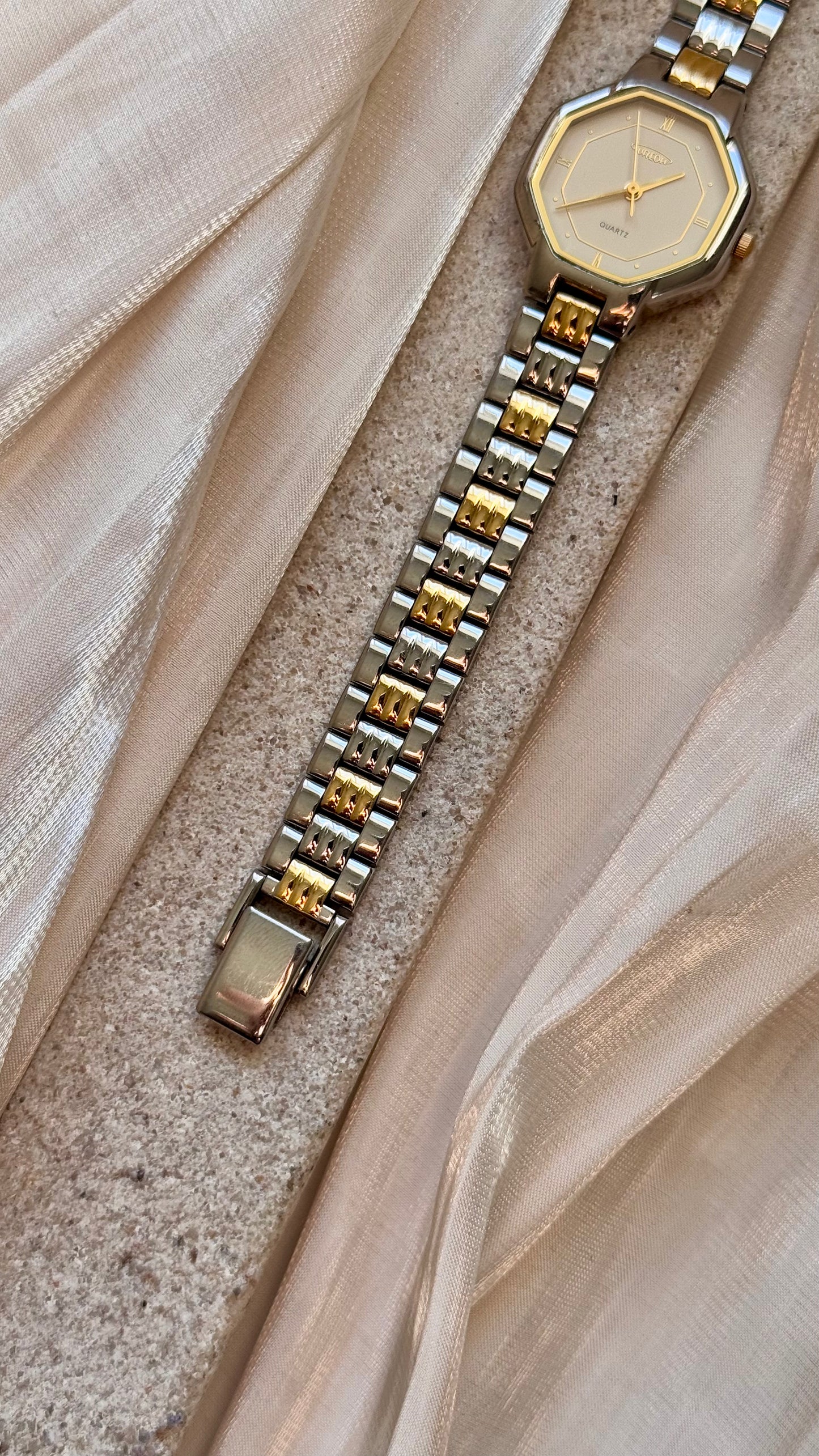 Vintage Aureole Watch 1990s