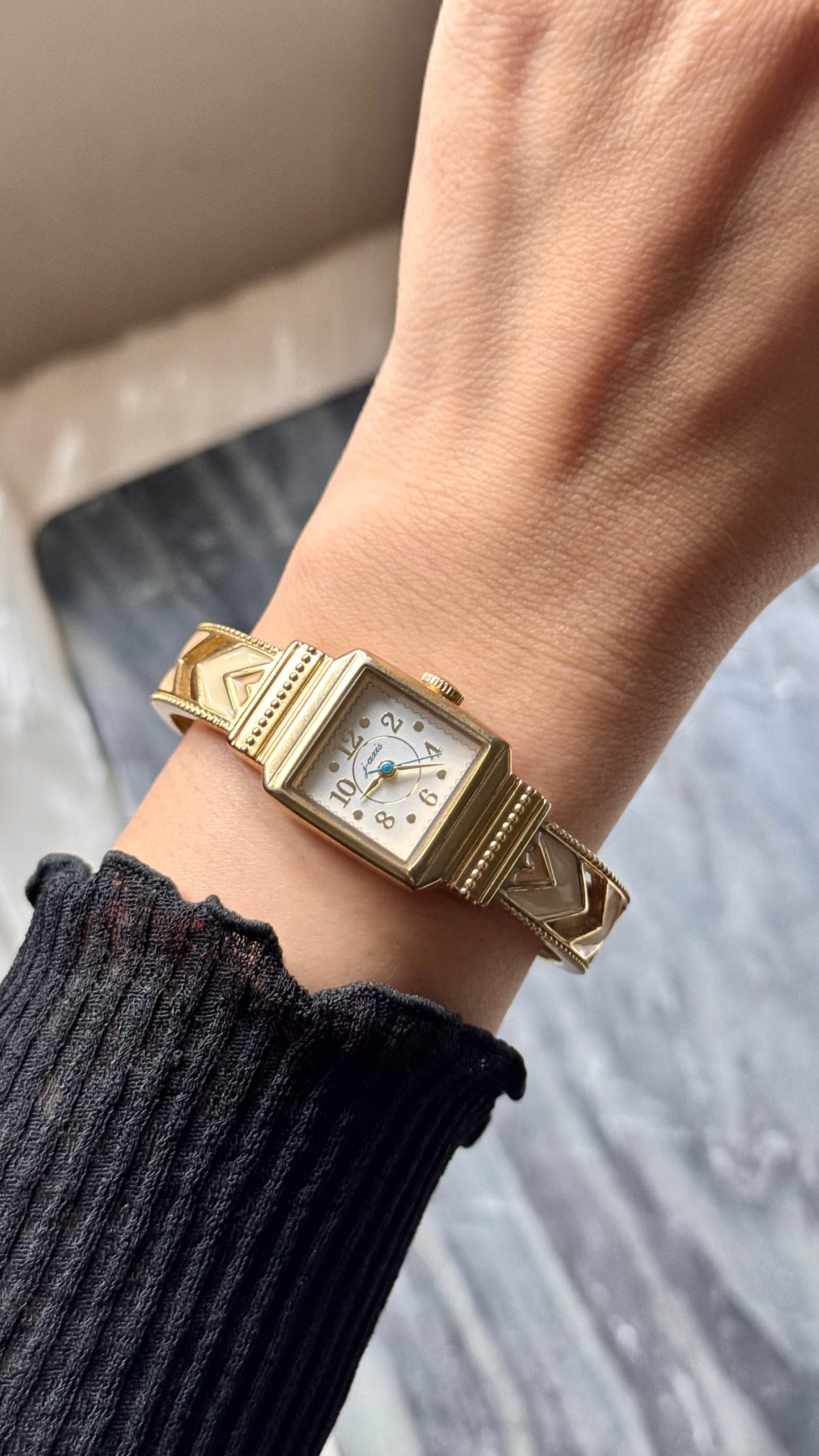 Jaxis Citizen bangle vintage watch