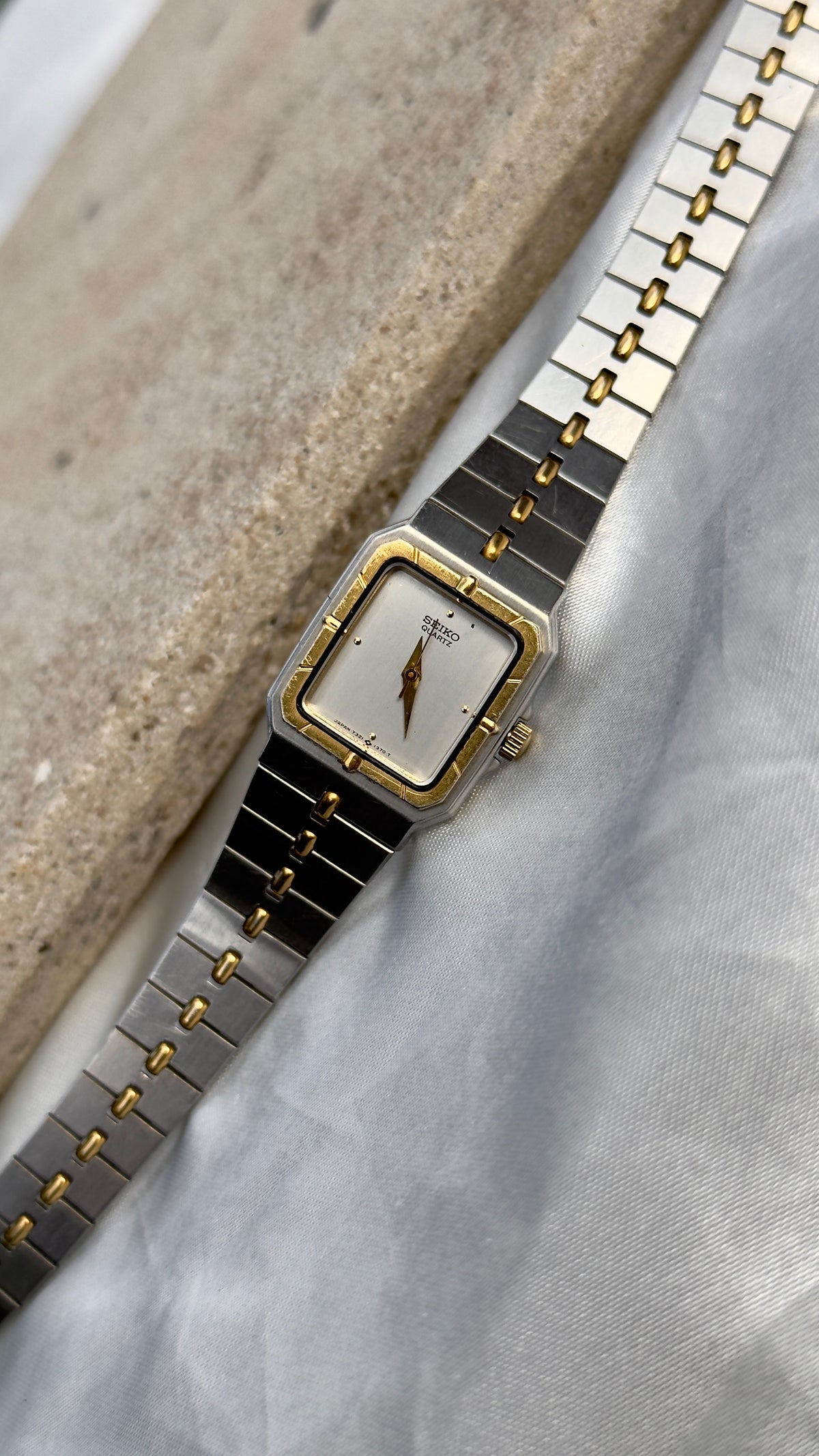Seiko Vintage Tank Watch 1985 - Gold Plated