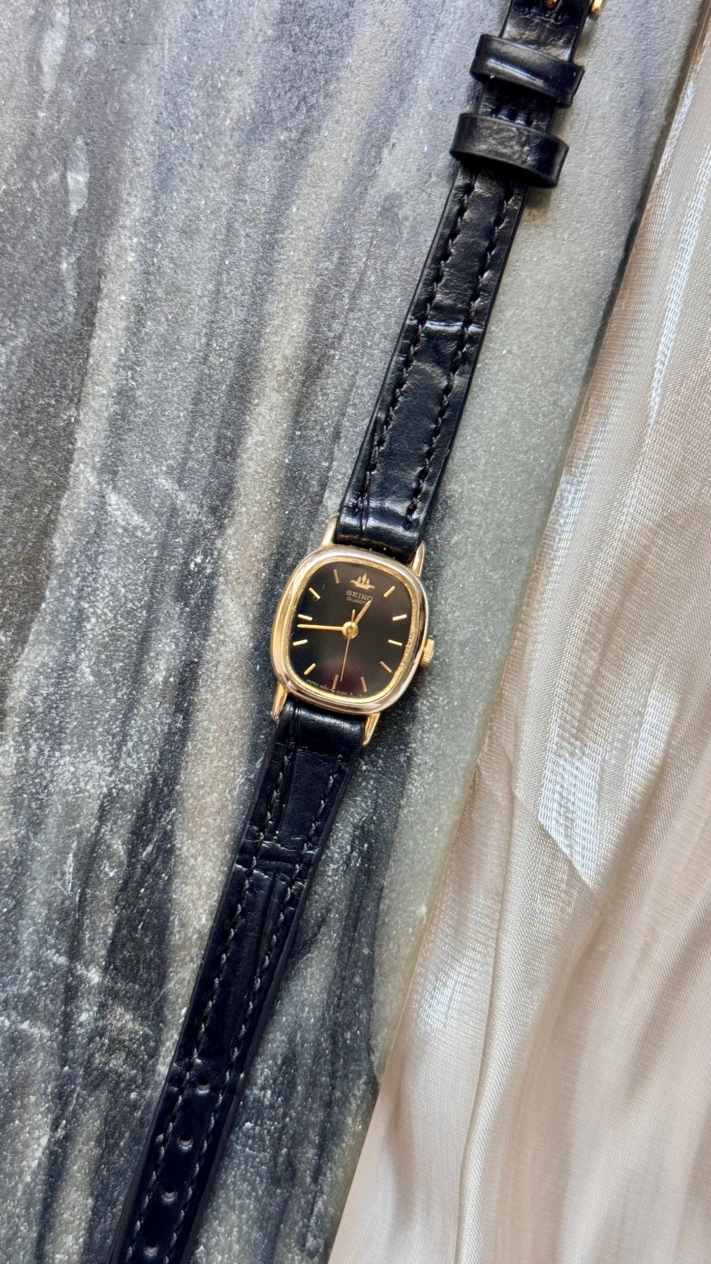 Seiko vintage watch 1990 - 18ct Gold Plated, Bespoke Genuine Leather