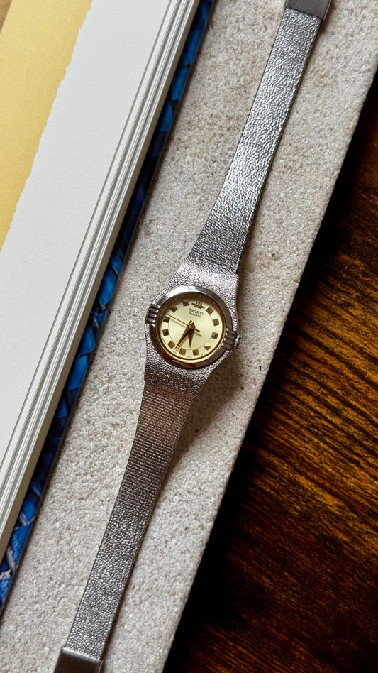 1991 Vintage Seiko Galaxy Watch, near mint condition