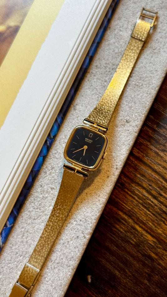 Super Rare Seiko Vintage Watch 1991, 18ct gold plated, black dial