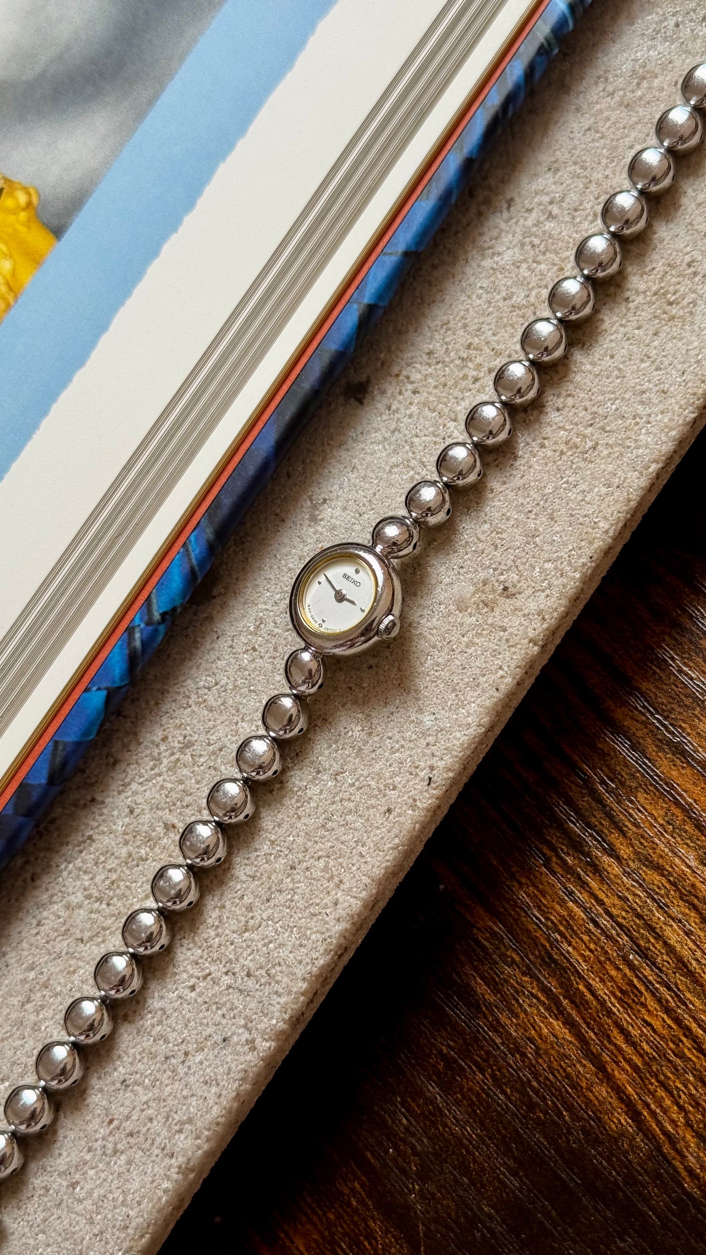 1996 Silver Tone Beaded Seiko Vintage Watch - near mint condition