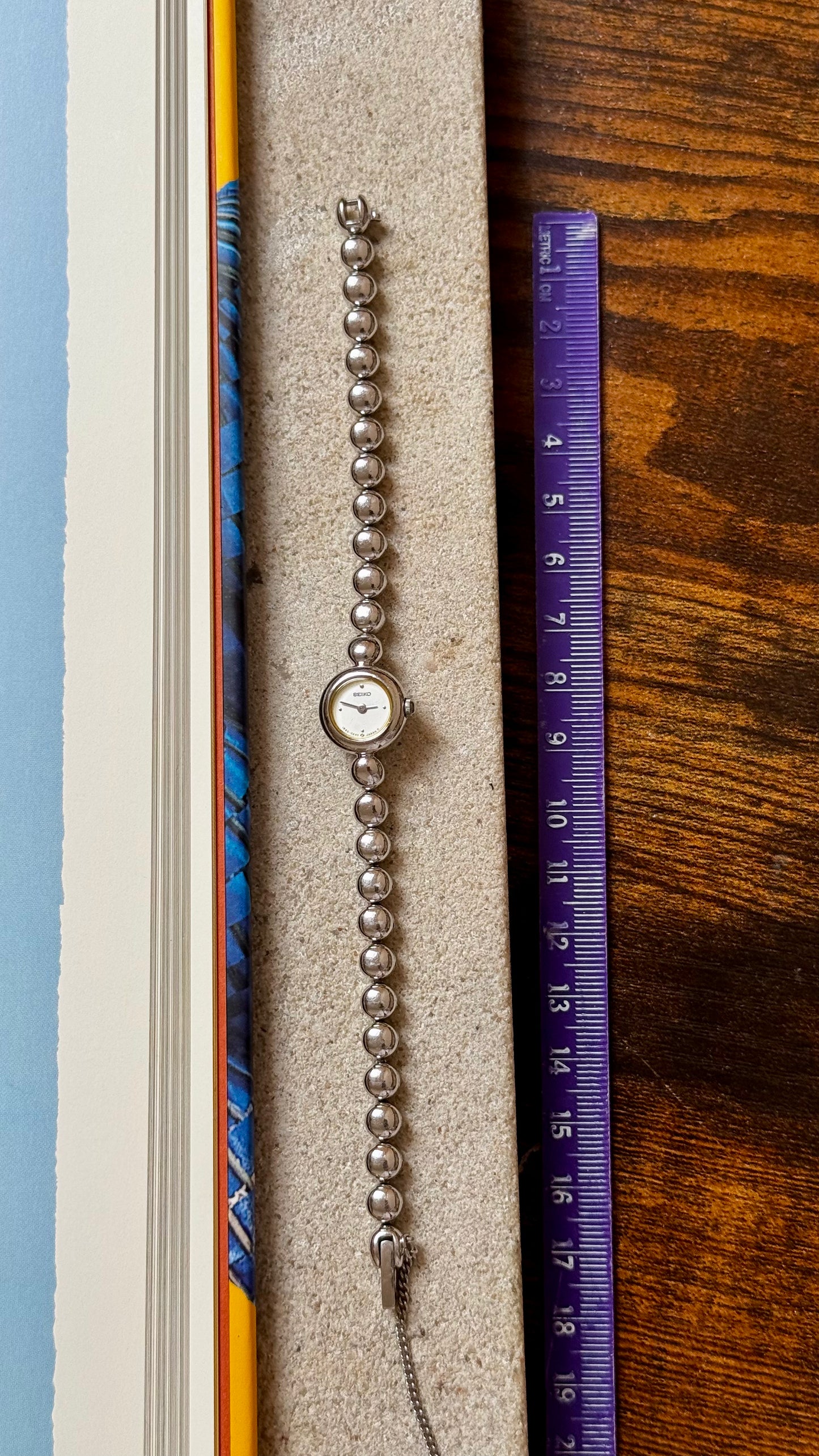 1996 Silver Tone Beaded Seiko Vintage Watch - near mint condition