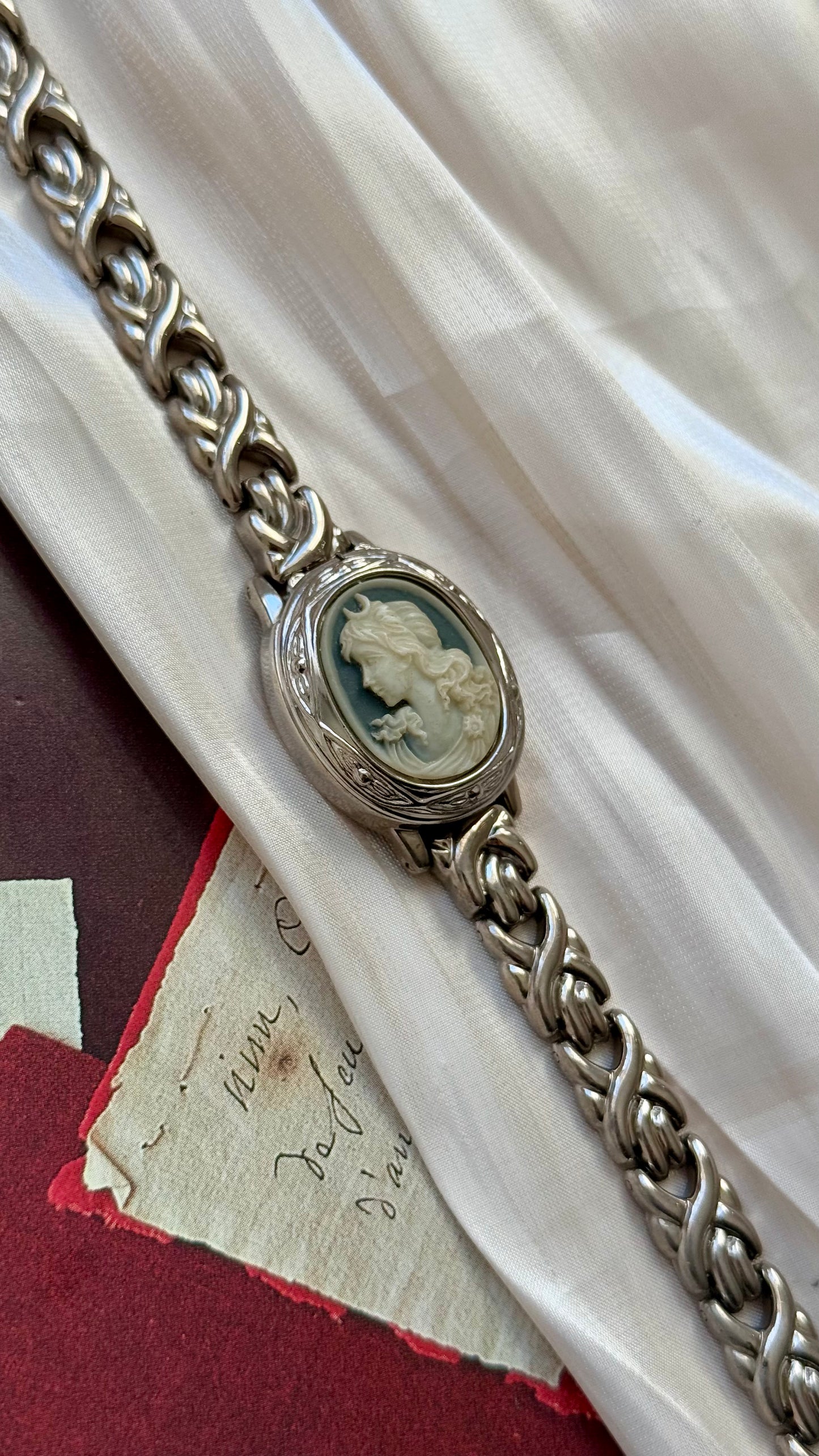 Valentino Michelle Cameo Peekaboo vintage ladies watch