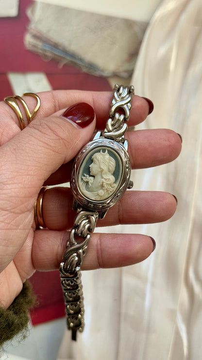 Valentino Michelle Cameo Peekaboo vintage ladies watch