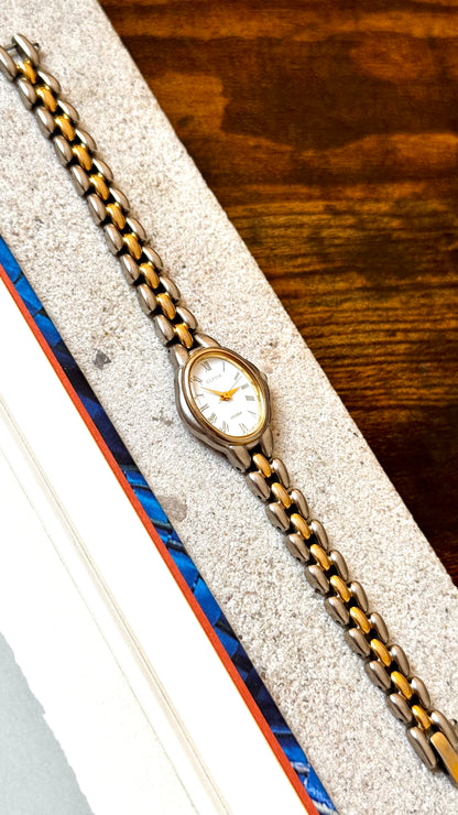 Citizen Cletia 1990s Vintage watch - Oval dial