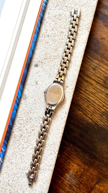 Citizen Cletia 1990s Vintage watch - Oval dial