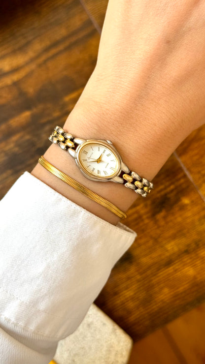 Citizen Cletia 1990s Vintage watch - Oval dial