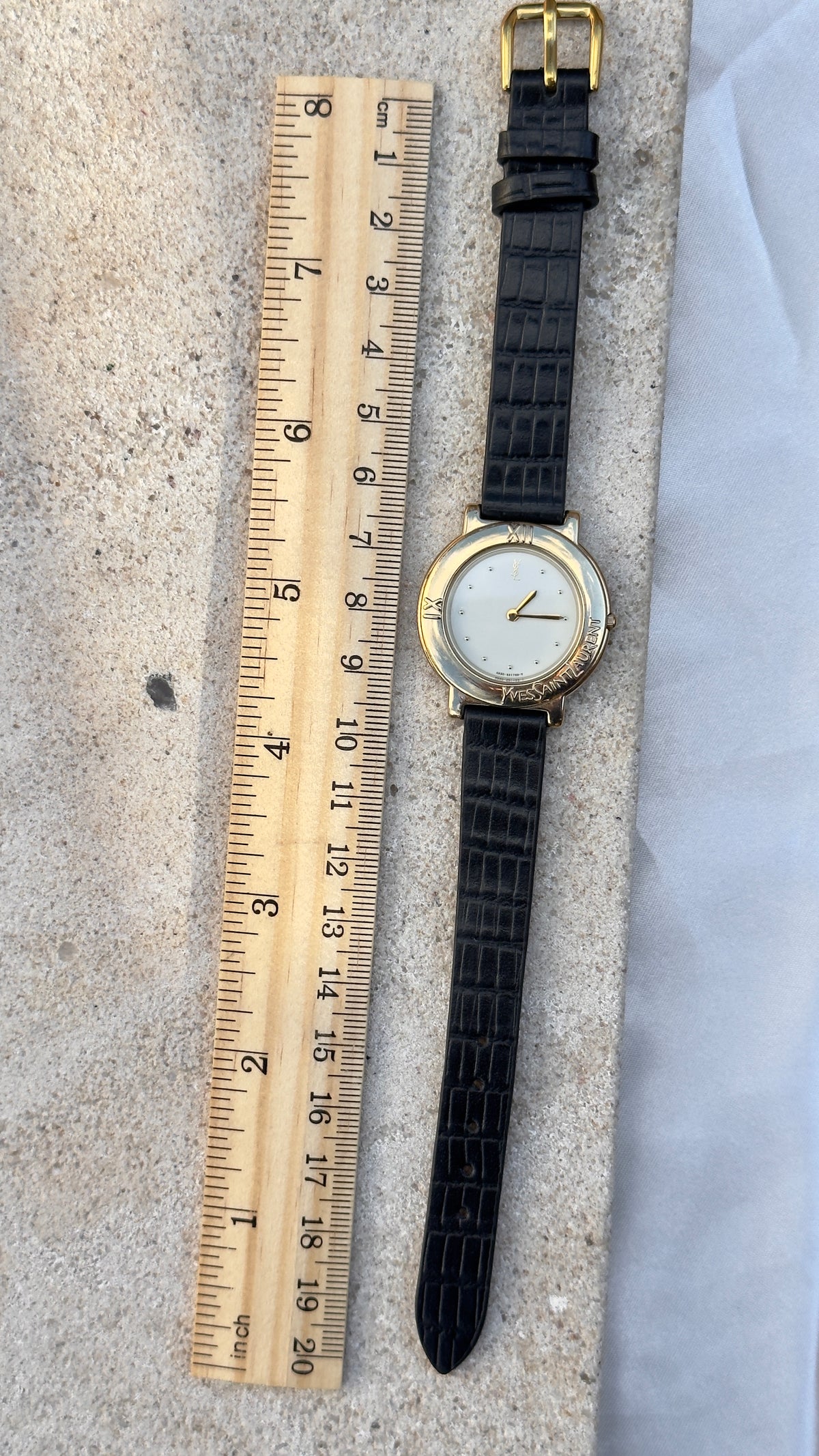 Yves Saint Laurent vintage watch (YSL) 1990 - Bespoke genuine leather