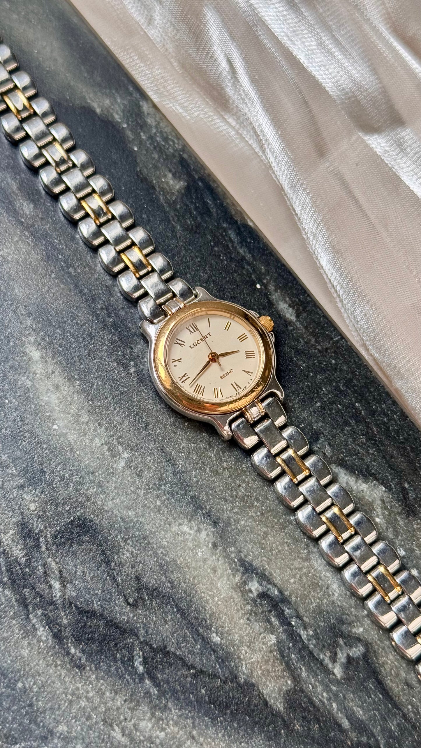 Seiko Lucent 1990s Vintage Watch