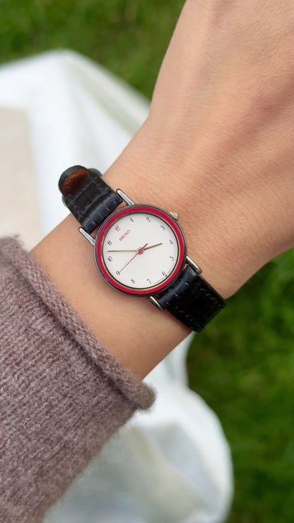 Seiko Vintage Watch 1995 - Red Enameled Case