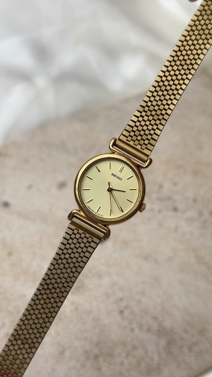 Seiko Mesh Bracelet Vintage Watch 1995 - Champagne Dial