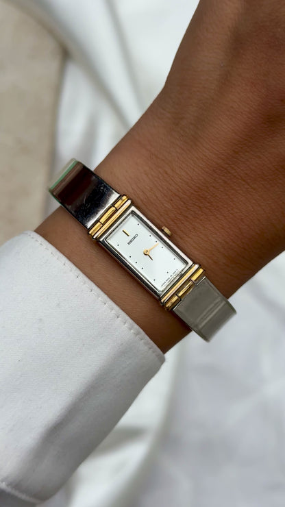Super Rare Seiko Vintage Bangle Tank Watch 1996