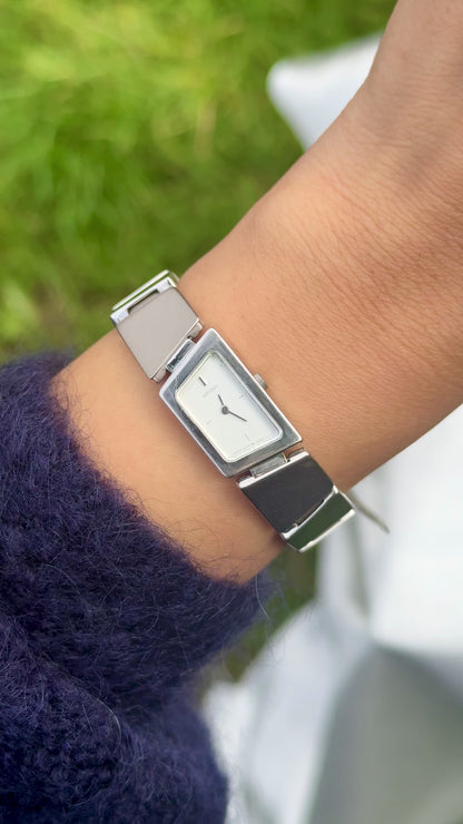 Asymmetrical Seiko Vintage Watch 1995 - Silver Tone