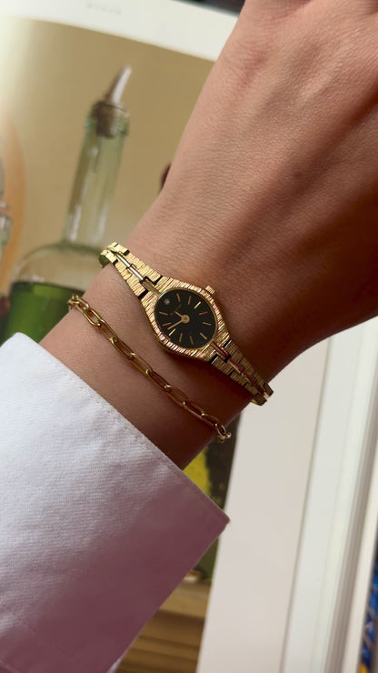 Classic Accurist Vintage Watch - Gold Plated