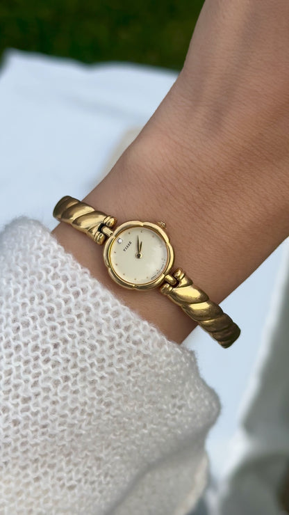 Super Rare Seiko Tissé Flower Case Bangle Watch 1991